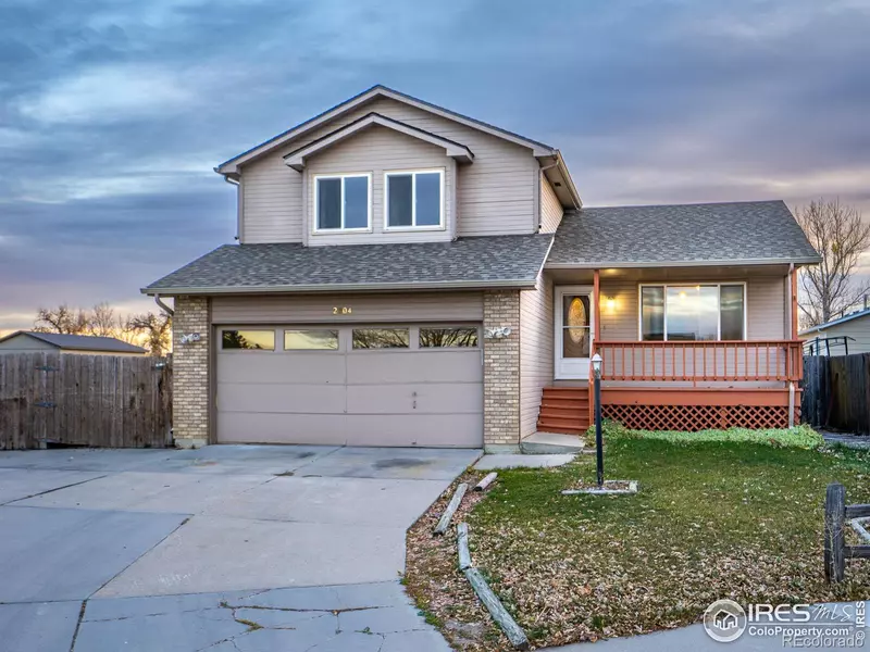 2804 Chickaree PL, Loveland, CO 80537