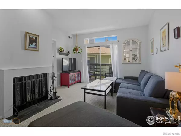 Boulder, CO 80301,7443 Singing Hills CT