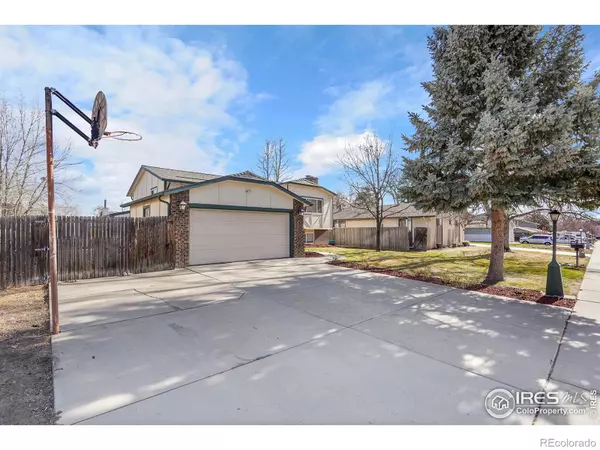 Longmont, CO 80503,1542 Cambridge DR