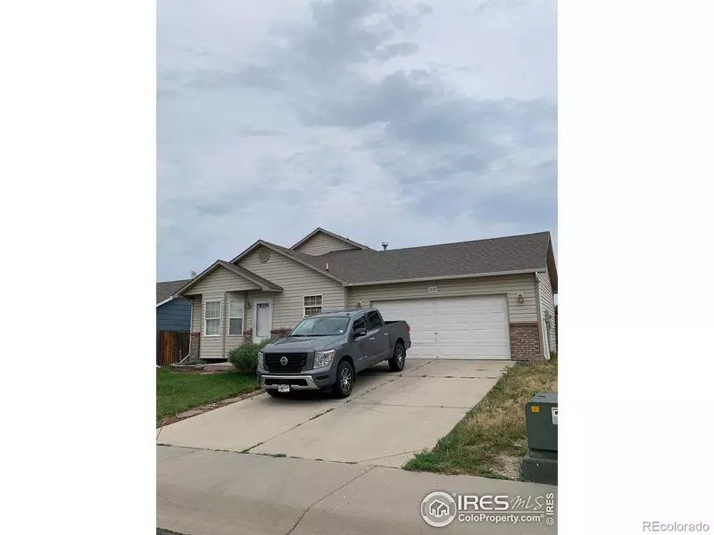 2832 40th Ave Ct, Greeley, CO 80634