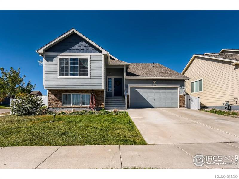 2501 Banbury LN, Fort Collins, CO 80524