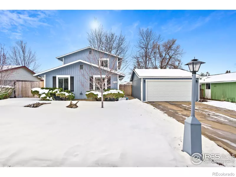 915 Pasque DR, Longmont, CO 80504