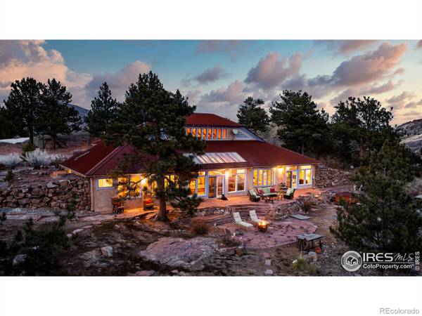 898 Pioneer RD, Lyons, CO 80540