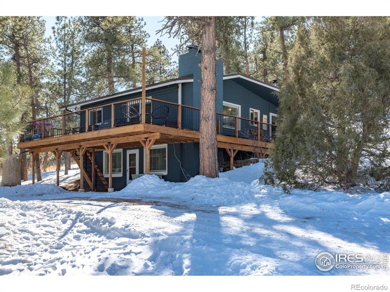 534 Pinewood DR, Lyons, CO 80540