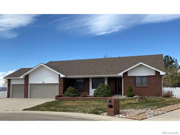 200 Sherwood CT, Longmont, CO 80504