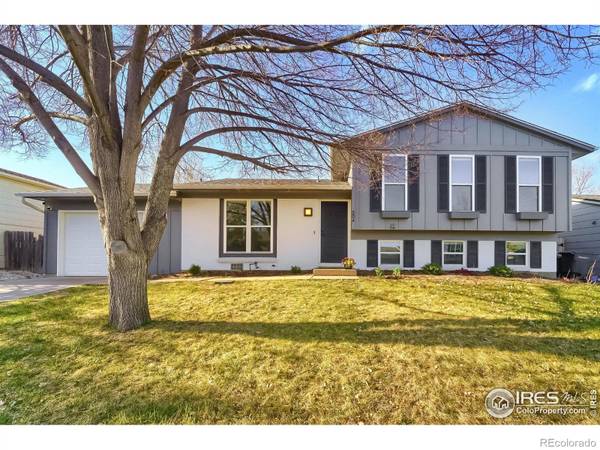 304 Beacon Hill DR, Lafayette, CO 80026