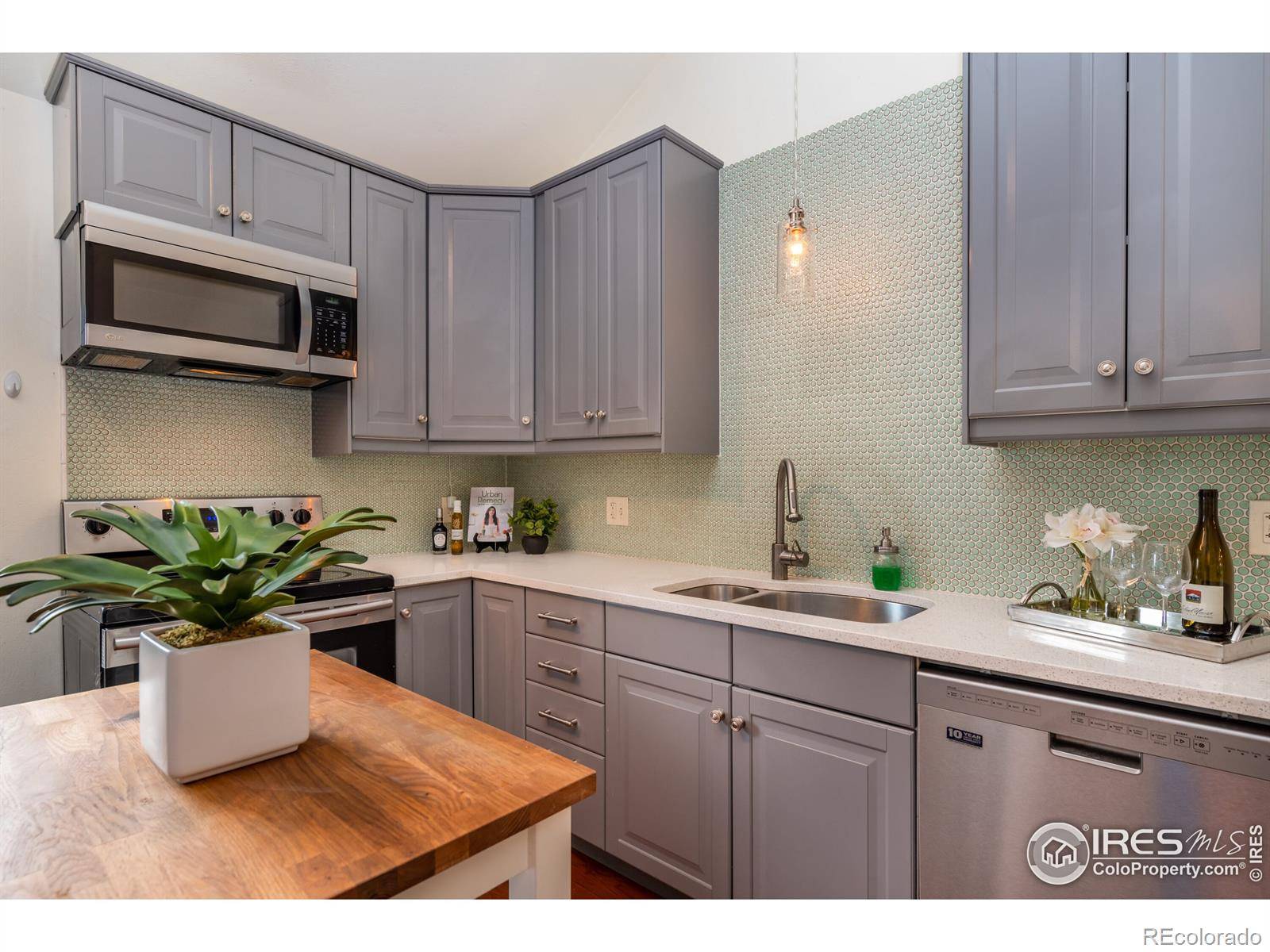Boulder, CO 80305,4402 Greenbriar BLVD
