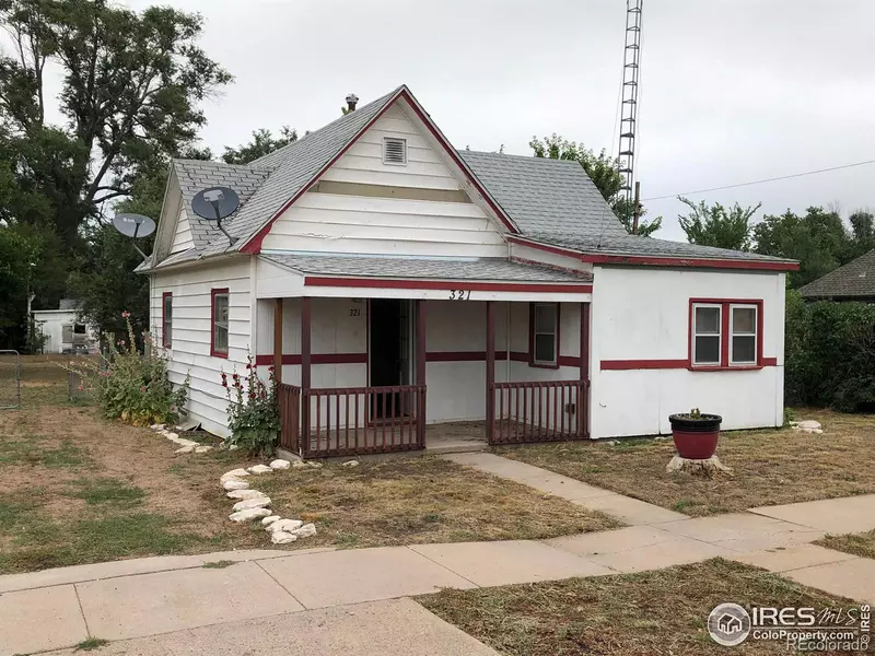 321 E Raymond ST, Haxtun, CO 80731