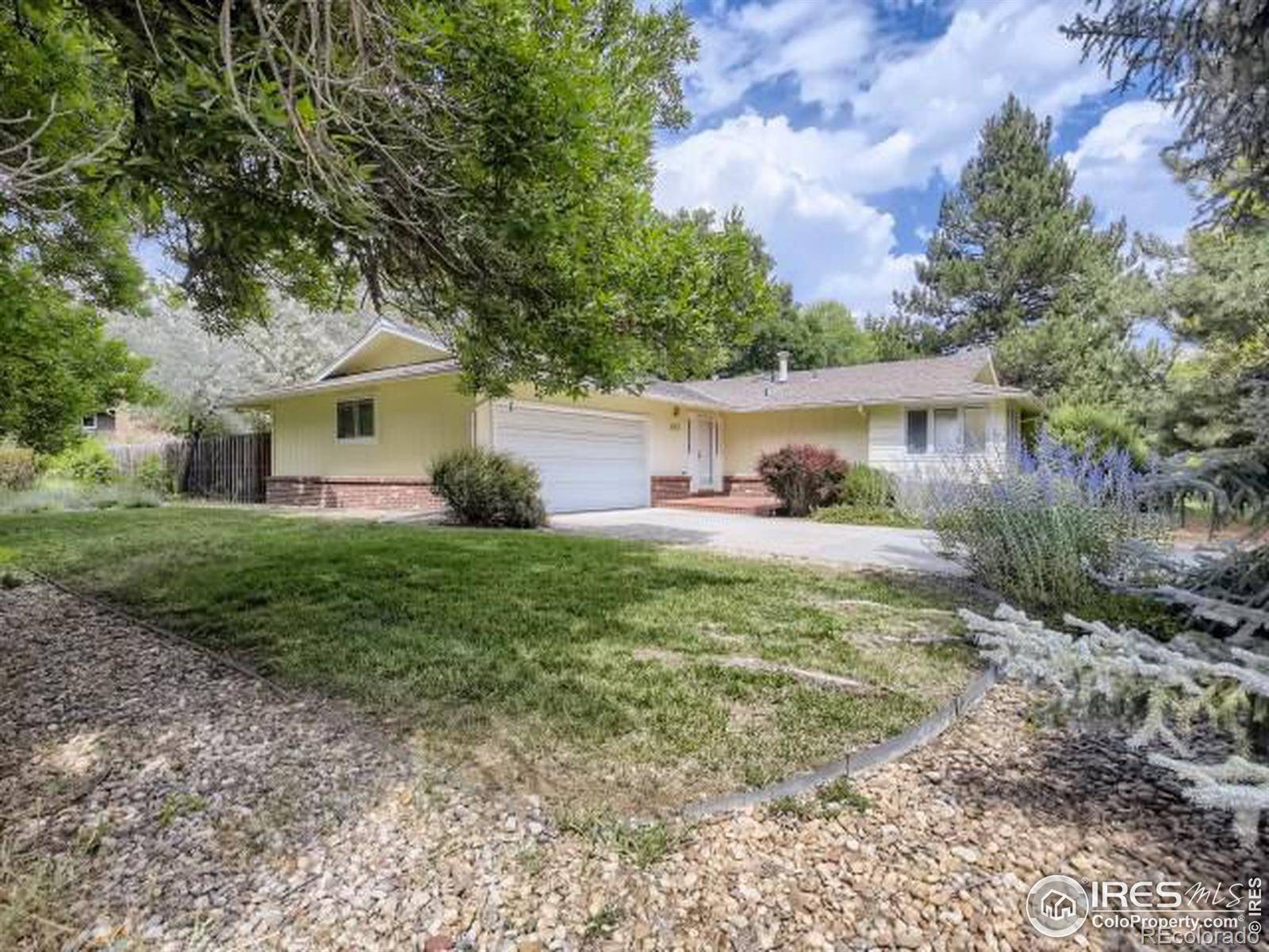 Boulder, CO 80301,6955 Green Willow CT
