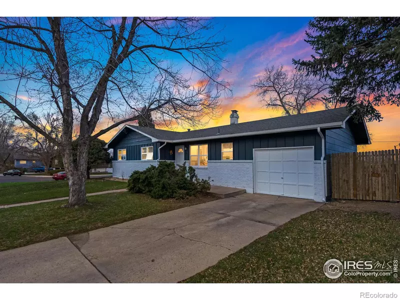 916 Timber LN, Fort Collins, CO 80521