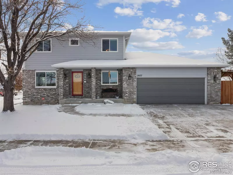 2437 Maplewood CIR, Longmont, CO 80503