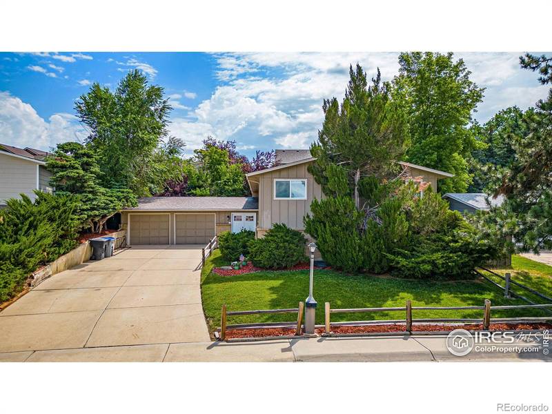 1436 Hilltop DR, Longmont, CO 80504