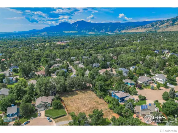 Boulder, CO 80304,2416 Vine PL