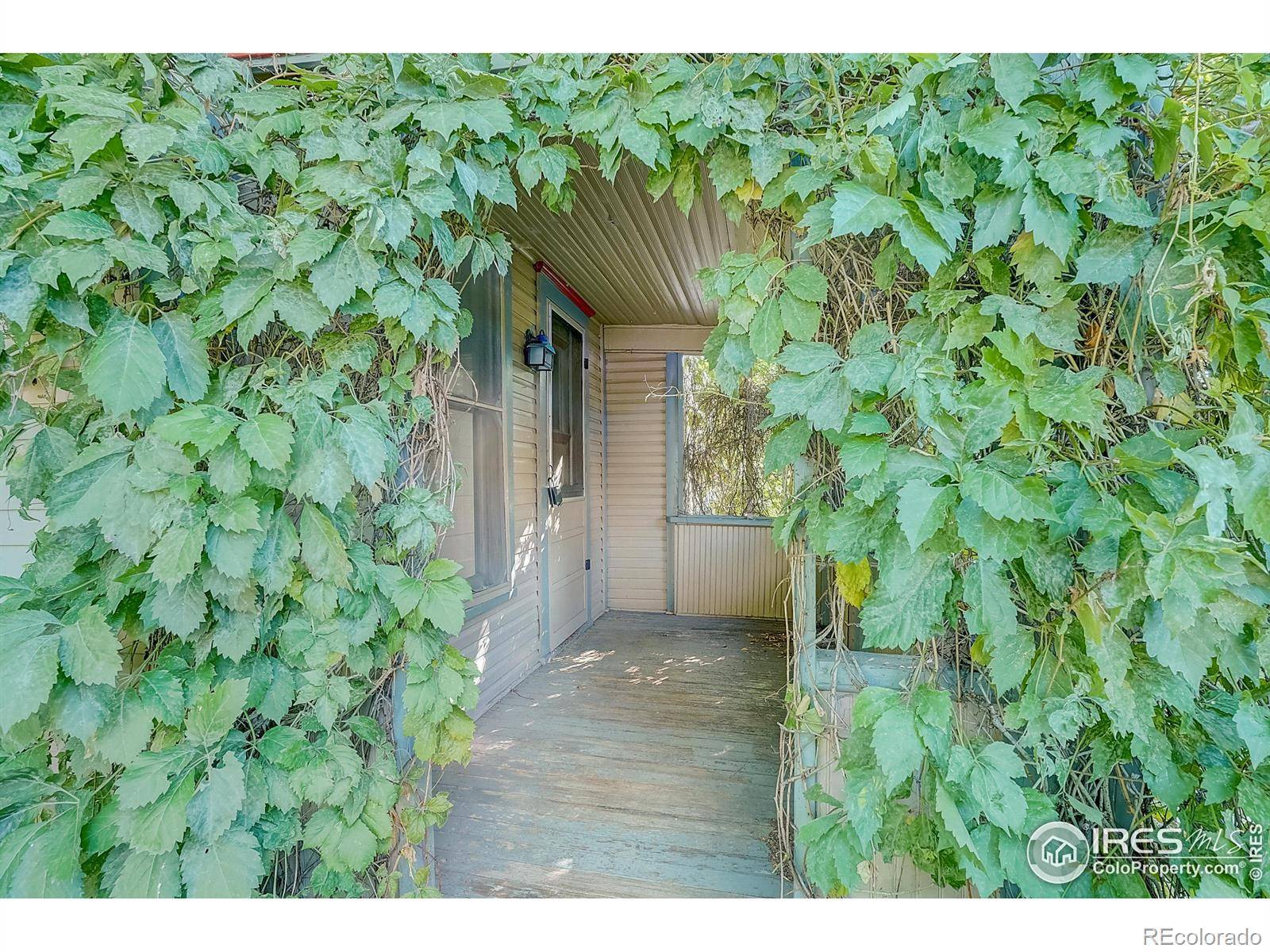 Loveland, CO 80537,717 E 8th ST