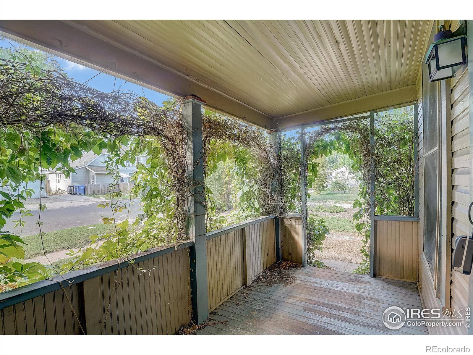Loveland, CO 80537,717 E 8th ST