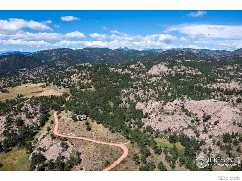 847 Colard LN, Lyons, CO 80540