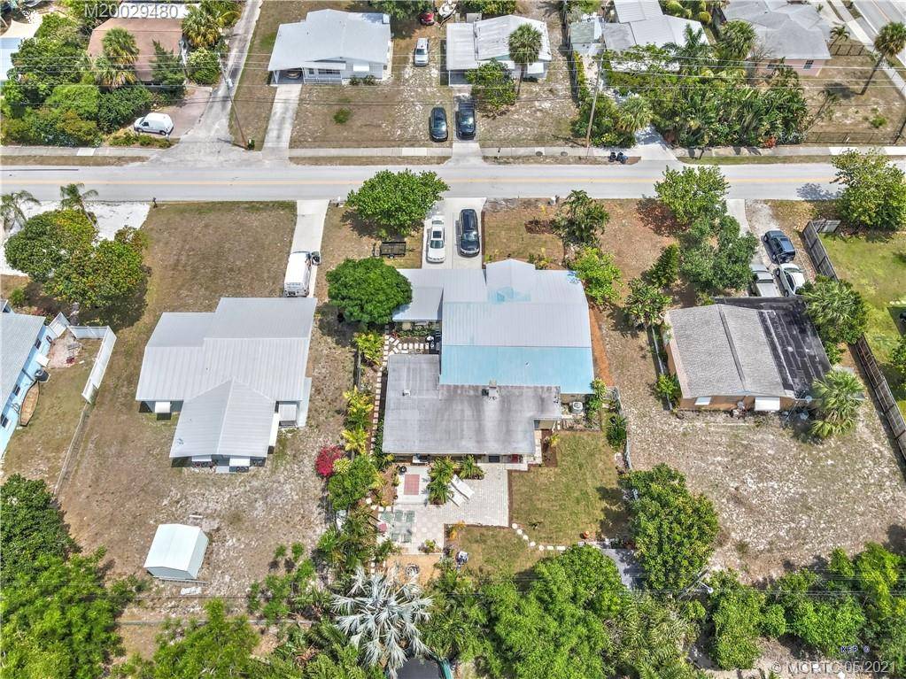 Jensen Beach, FL 34957,1678 NE Sunview TER