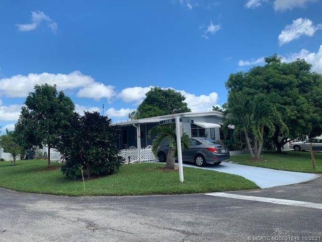 6292 Dogwood LN, Lantana, FL 33462
