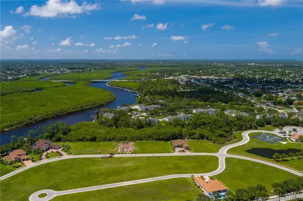 Port Saint Lucie, FL 34952,105 SE Via Lago Cervaro