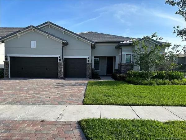 8425 Vaulting DR, Lake Worth, FL 33467