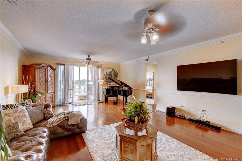 Palm City, FL 34990,1160 SW Chapman WAY #208