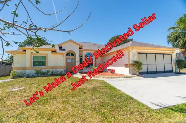 366 NE Genesee AVE, Port St Lucie, FL 34983