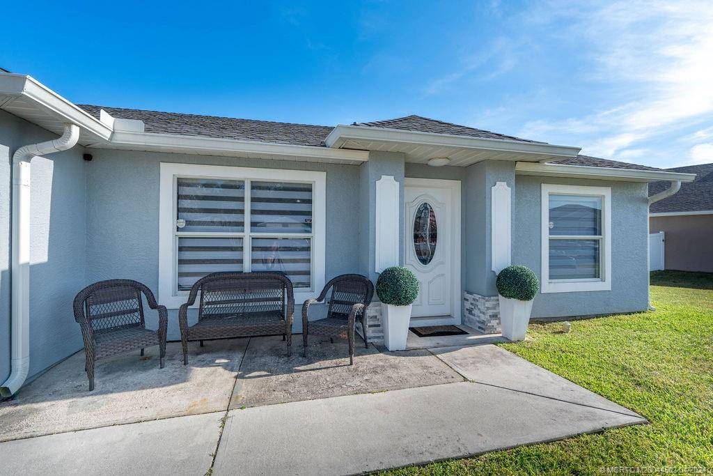 Port Saint Lucie, FL 34953,2372 SW Naomi AVE