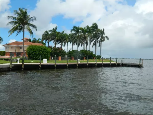 Jensen Beach, FL 34957,1405 NE Indian River DR #22