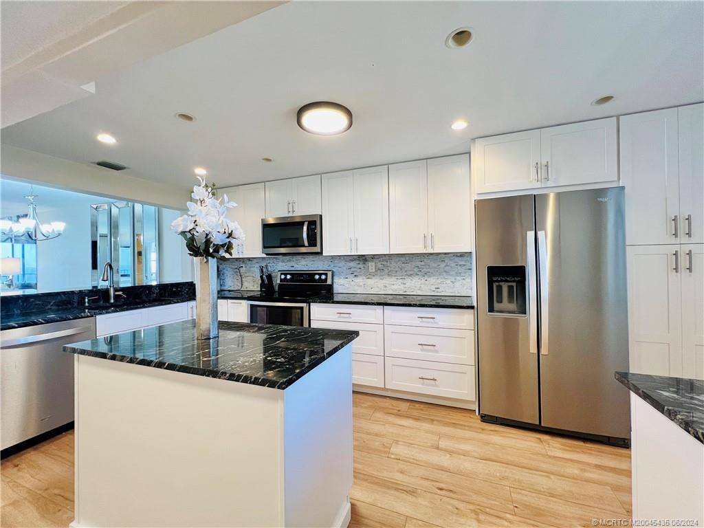Jensen Beach, FL 34957,10044 S Ocean DR #1005