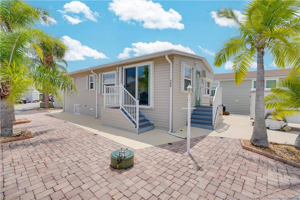 755 Nettles BLVD, Jensen Beach, FL 34957