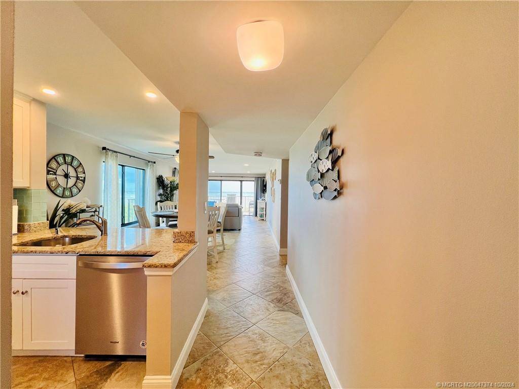 Jensen Beach, FL 34957,10310 S Ocean DR #201