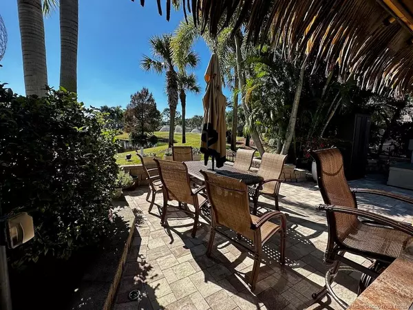 Port Saint Lucie, FL 34986,385 Boundary DR NW