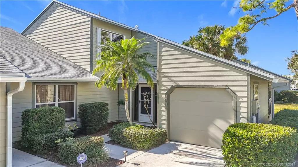 Jensen Beach, FL 34957,910 NE Sandalwood PL