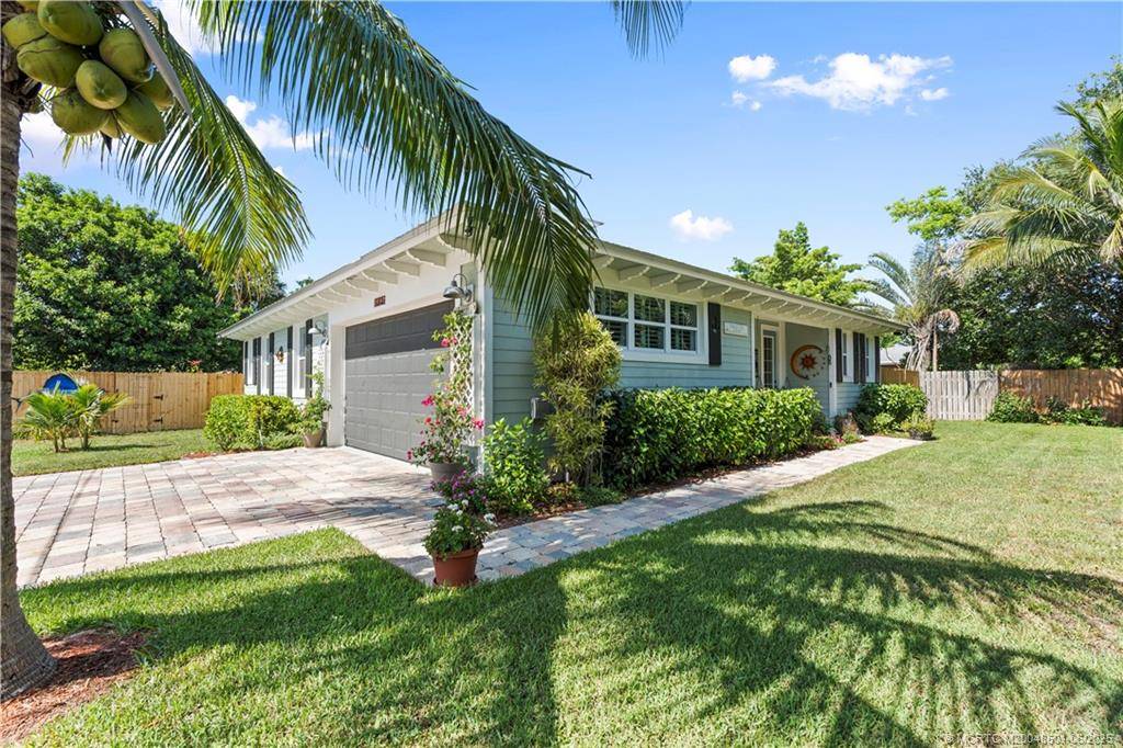 Stuart, FL 34996,1305 SE Sea Oat LN