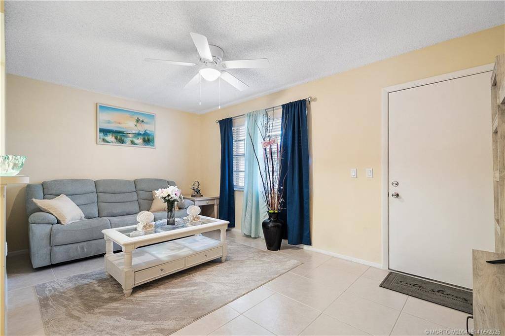 Port Saint Lucie, FL 34952,23 Lake Vista TRL