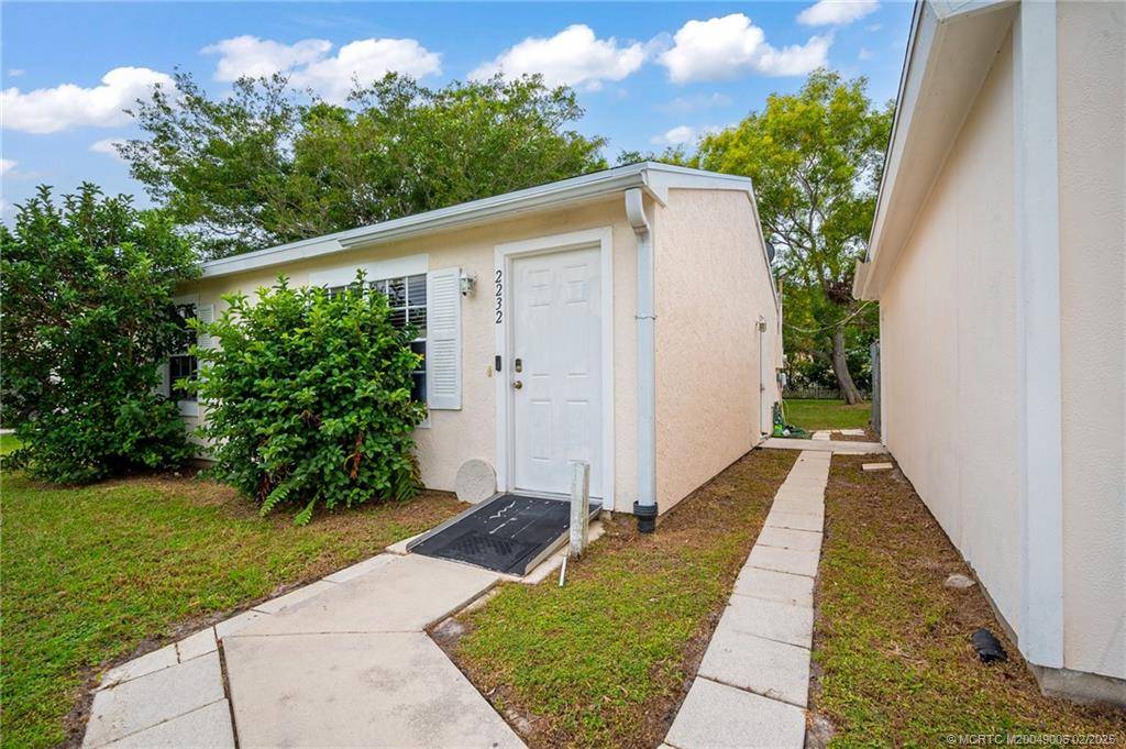 Port St Lucie, FL 34952,2232 SE Berkshire BLVD