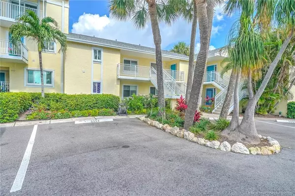 Stuart, FL 34996,5553 NE Gulfstream WAY