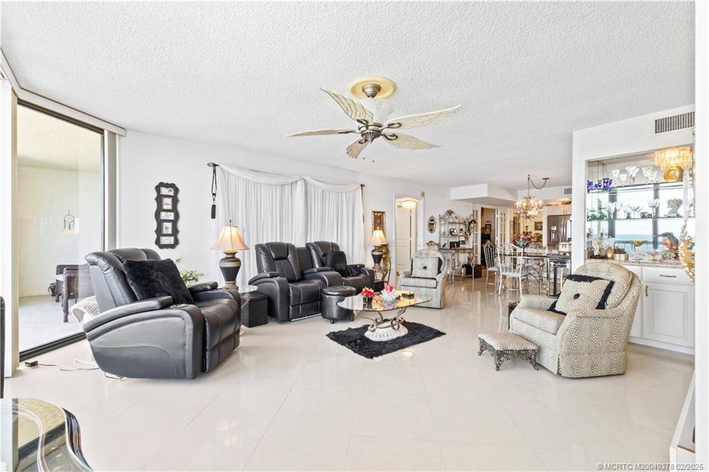 Jensen Beach, FL 34957,9500 S Ocean DR #1706