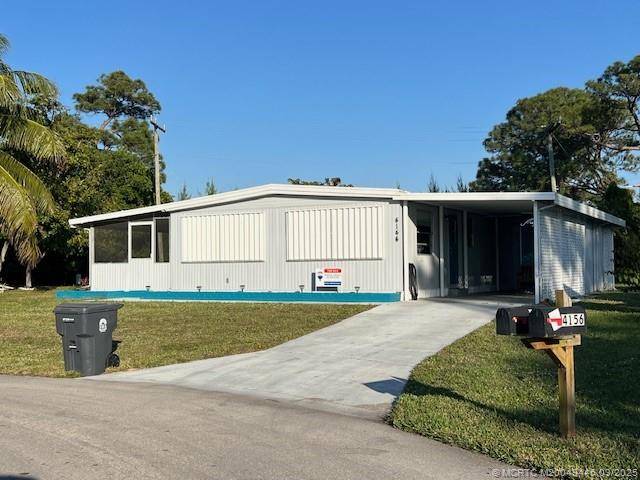 Lantana, FL 33467,4144 2nd CT