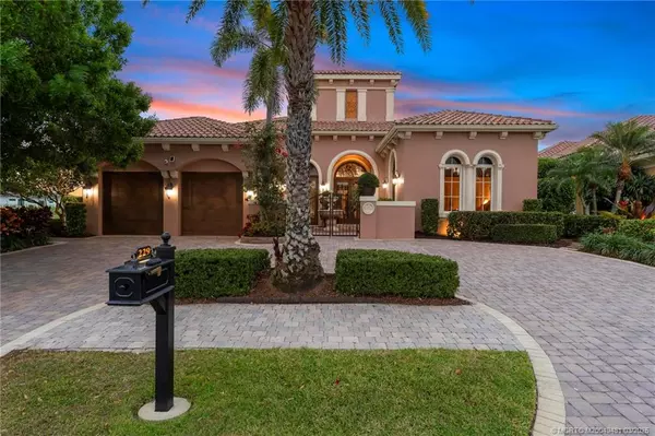 229 SE Bella Strano, Port Saint Lucie, FL 34984