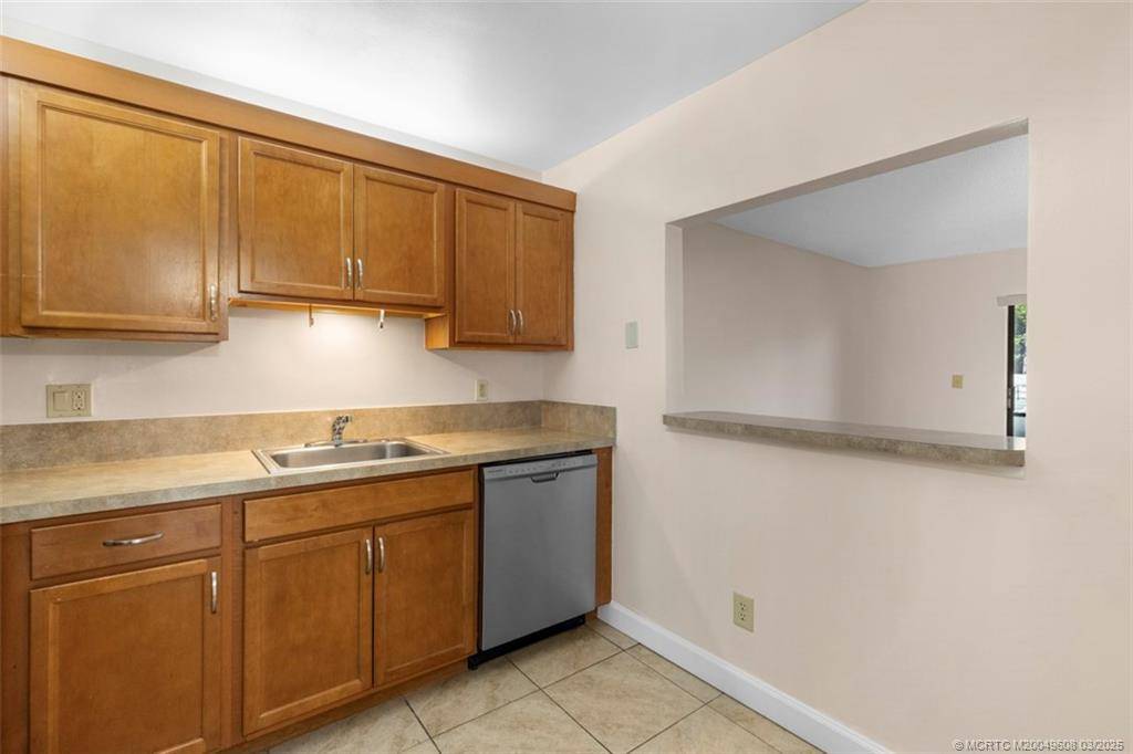 Stuart, FL 34994,800 NW Fork RD #5-3