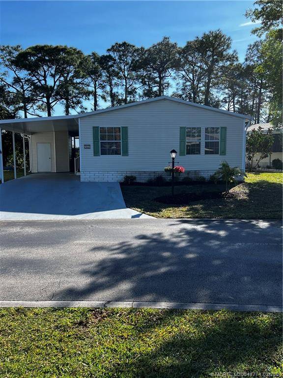 7117 SE Birchwood LN, Stuart, FL 34997