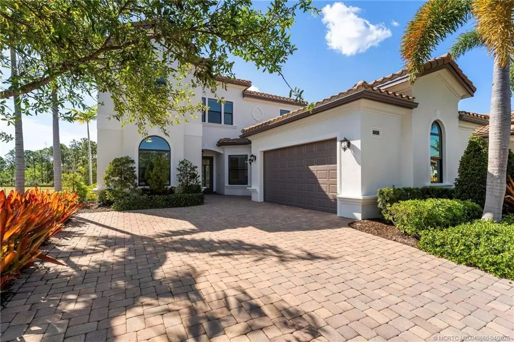 Port St Lucie, FL 34984,255 SE Calmo CIR