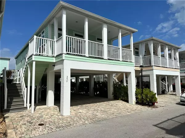 352 NE Starboard DR, Jensen Beach, FL 34957