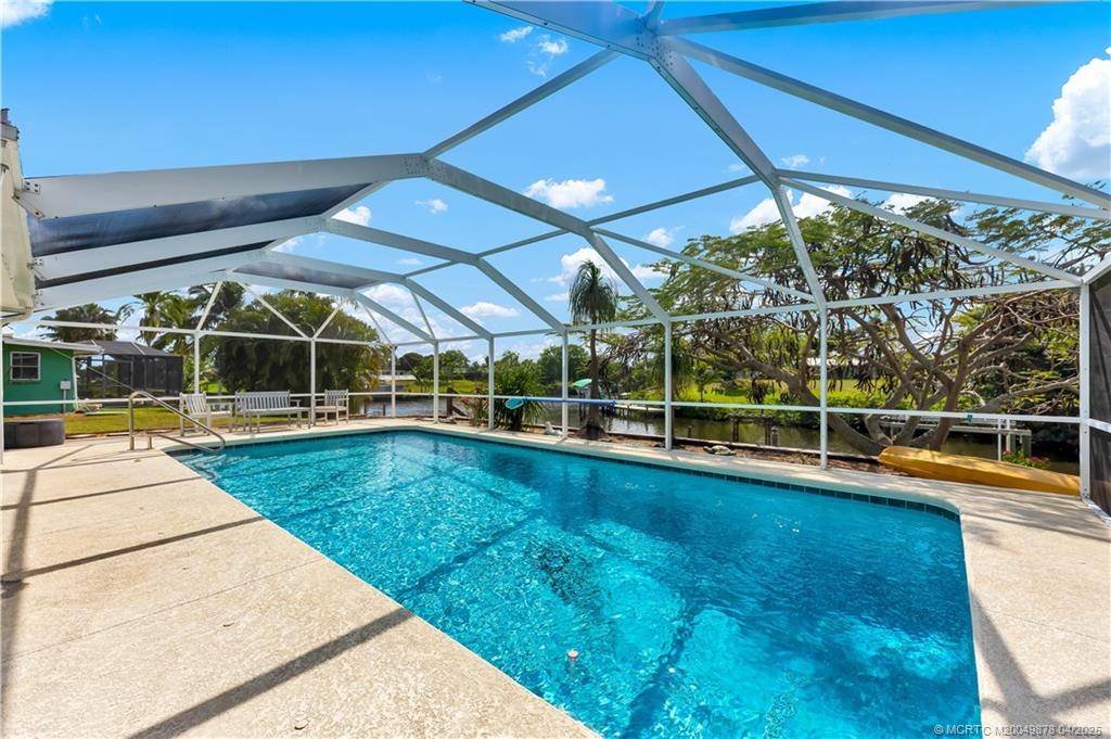 649 SE Calmoso DR, Port St Lucie, FL 34983