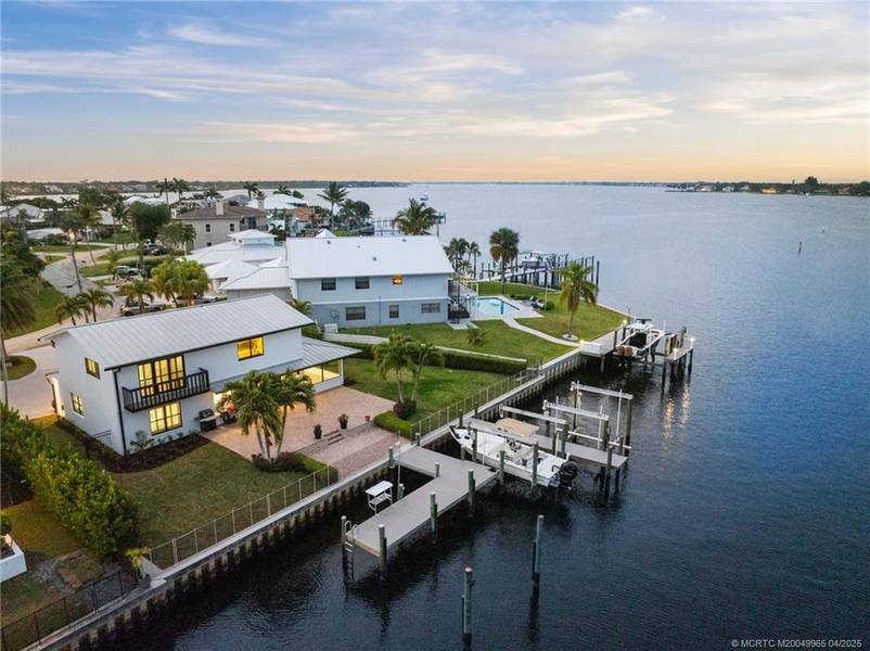 24 SW Riverway BLVD, Palm City, FL 34990