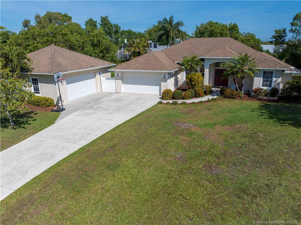 Stuart, FL 34997,1945 SE Emerald CT