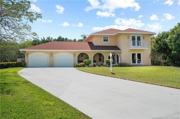 2920 NE Heather CT, Jensen Beach, FL 34957