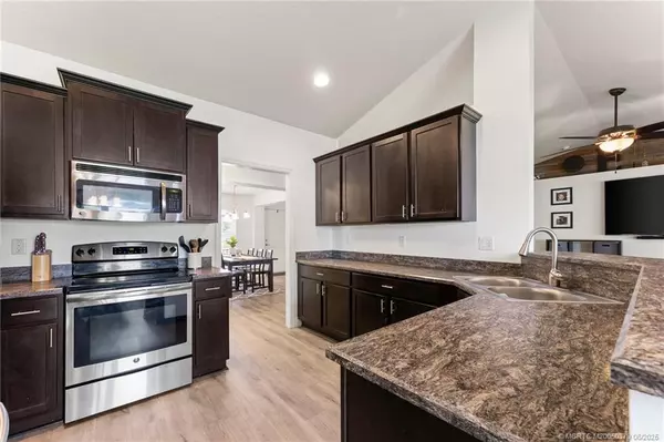 Port St Lucie, FL 34986,5863 NW Jannebo CT