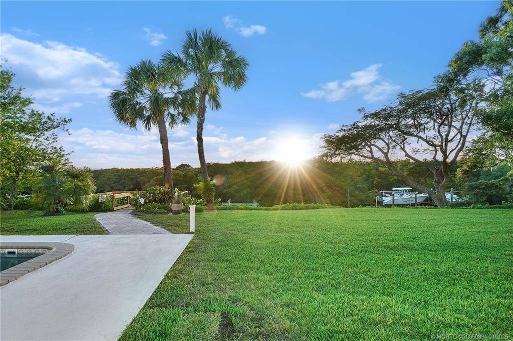 Palm City, FL 34990,906 SW Magnolia Bluff DR